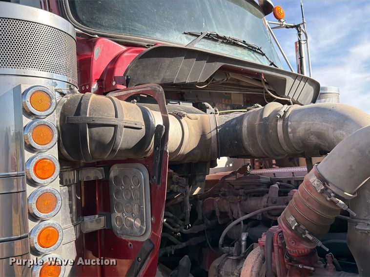 image for item EW8894 2015 Kenworth W900 semi truck