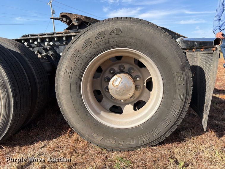 image for item EW8894 2015 Kenworth W900 semi truck