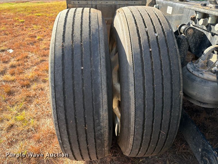 image for item EW8894 2015 Kenworth W900 semi truck