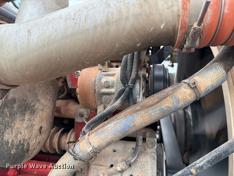 image for item EW8989 2015 Peterbilt 389 semi truck
