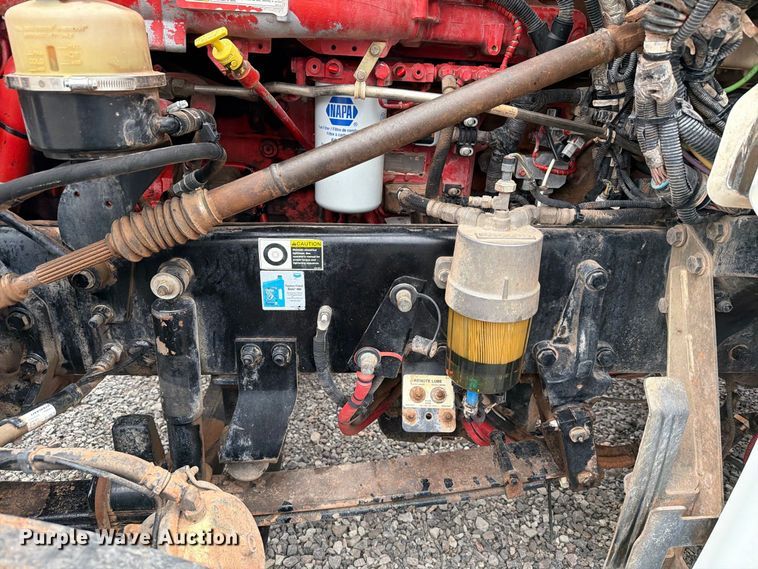 image for item EW8990 2015 Peterbilt 389 semi truck