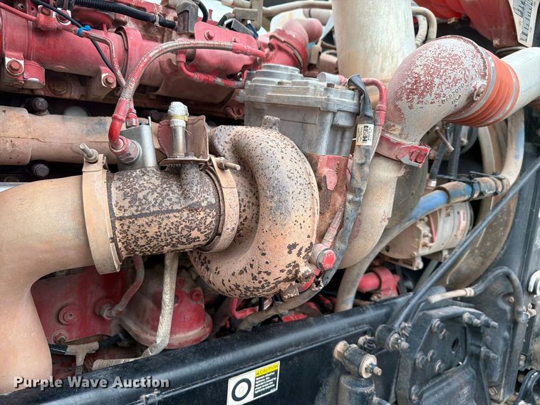 image for item EW8990 2015 Peterbilt 389 semi truck