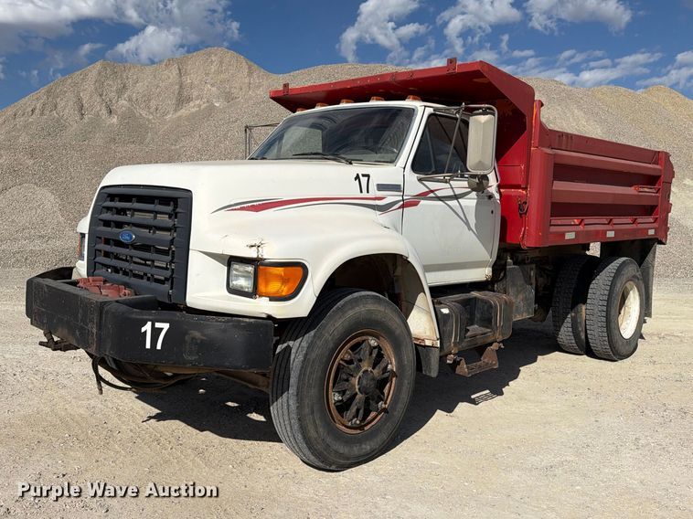 image for item EX1054 1995 Ford F800 dump truck