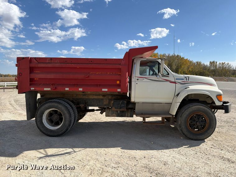 image for item EX1054 1995 Ford F800 dump truck