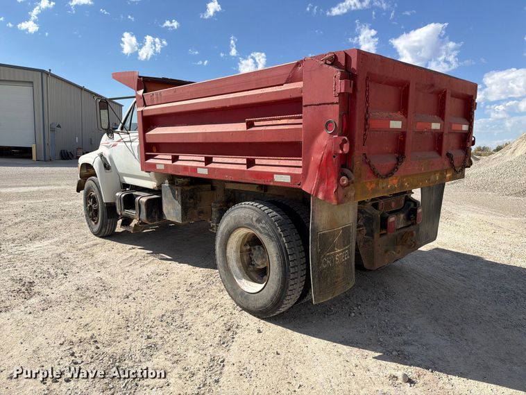 image for item EX1054 1995 Ford F800 dump truck