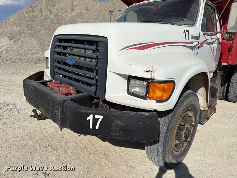 image for item EX1054 1995 Ford F800 dump truck