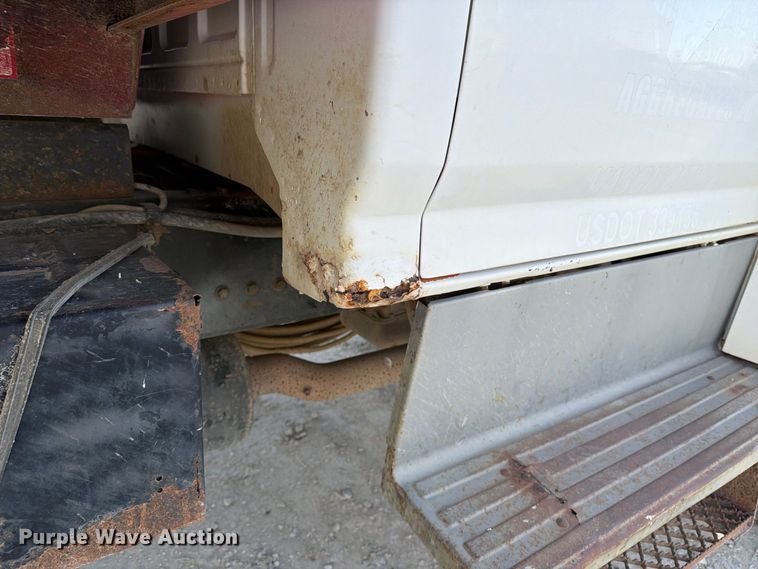 image for item EX1054 1995 Ford F800 dump truck