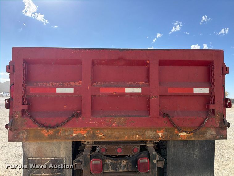 image for item EX1054 1995 Ford F800 dump truck