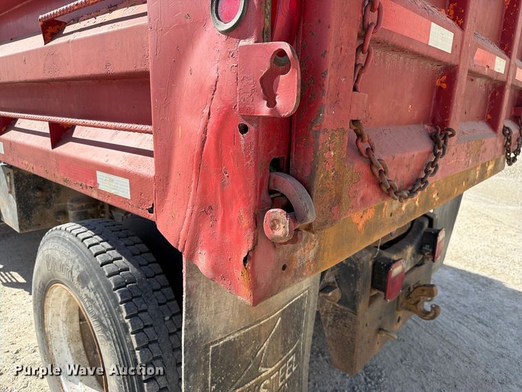 image for item EX1054 1995 Ford F800 dump truck