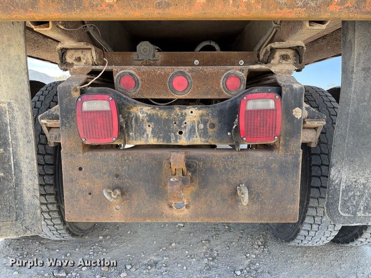 image for item EX1054 1995 Ford F800 dump truck
