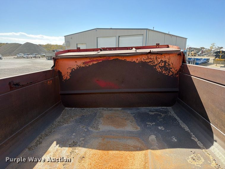 image for item EX1054 1995 Ford F800 dump truck