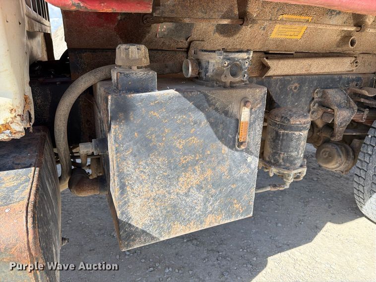 image for item EX1054 1995 Ford F800 dump truck