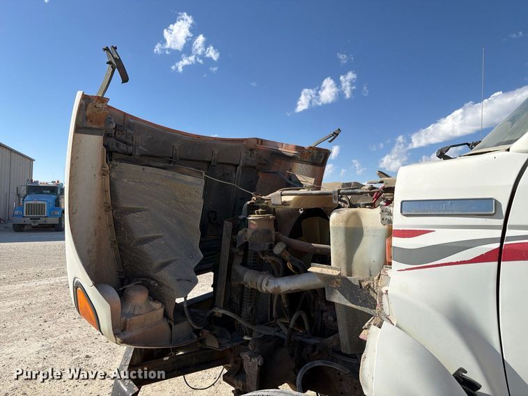 image for item EX1054 1995 Ford F800 dump truck