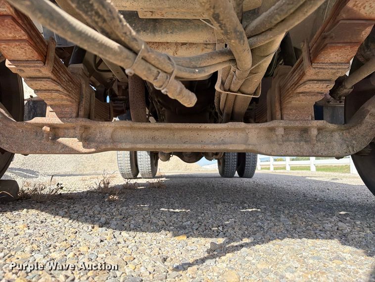 image for item EX1054 1995 Ford F800 dump truck