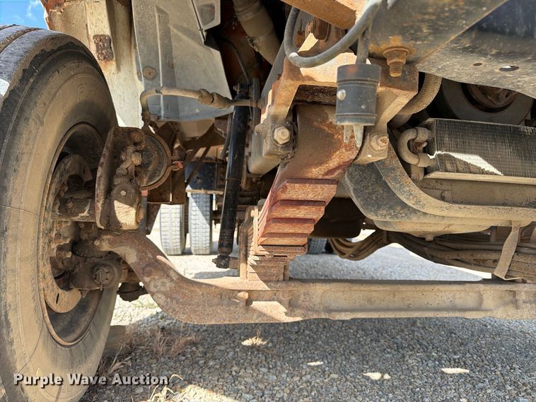 image for item EX1054 1995 Ford F800 dump truck