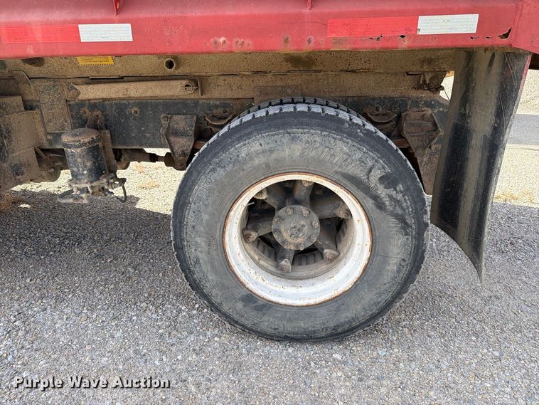 image for item EX1054 1995 Ford F800 dump truck