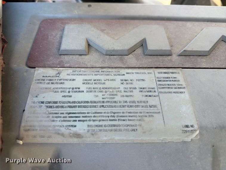 image for item EX1123 2016 Mack CXU613 semi truck
