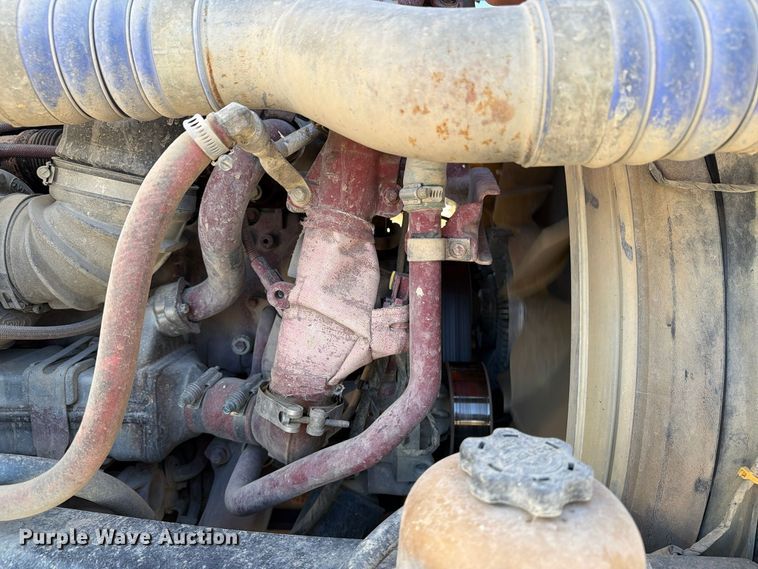 image for item EX1123 2016 Mack CXU613 semi truck