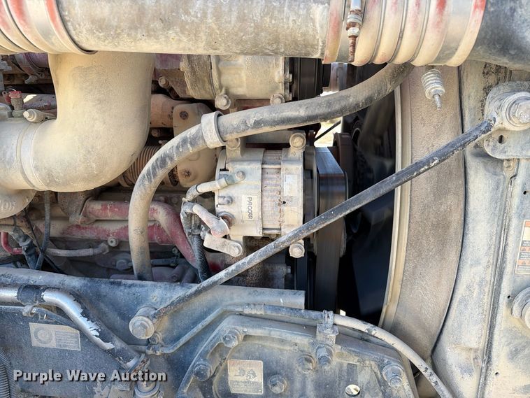 image for item EX1124 2014 Kenworth T800 semi truck
