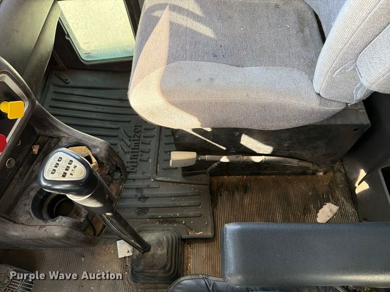 image for item EX1125 2015 Kenworth T800 semi truck
