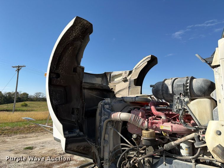 image for item EX1125 2015 Kenworth T800 semi truck