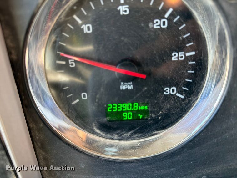 image for item EX1126 2022 Kenworth T800 semi truck