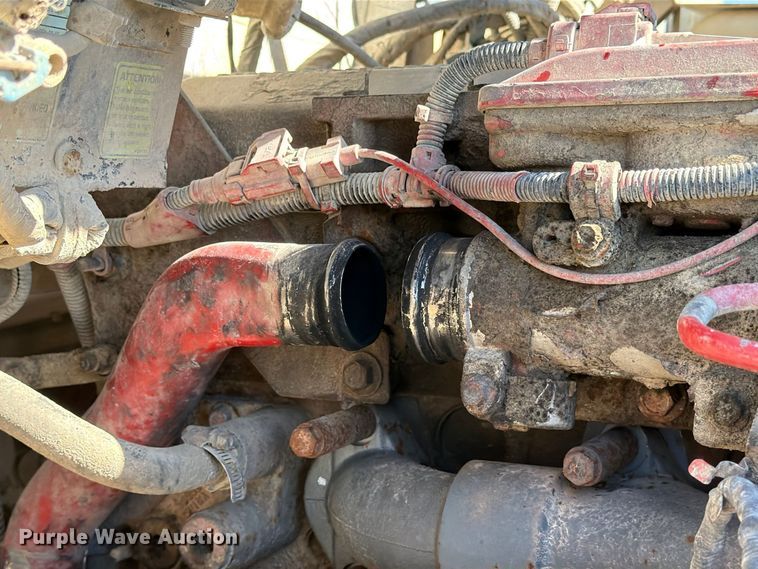 image for item EX1126 2022 Kenworth T800 semi truck