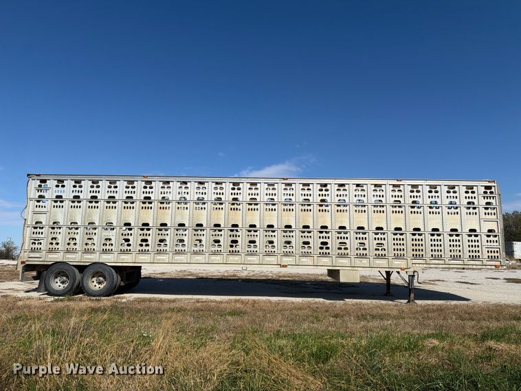 image for item EX1128 2003 Barrett Trailers, Inc. livestock trailer