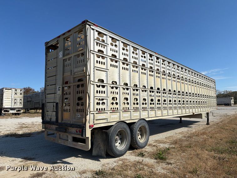 image for item EX1128 2003 Barrett Trailers, Inc. livestock trailer