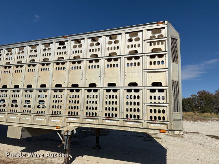image for item EX1128 2003 Barrett Trailers, Inc. livestock trailer