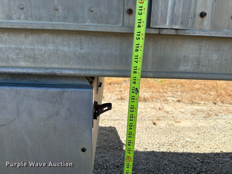 image for item EX1128 2003 Barrett Trailers, Inc. livestock trailer