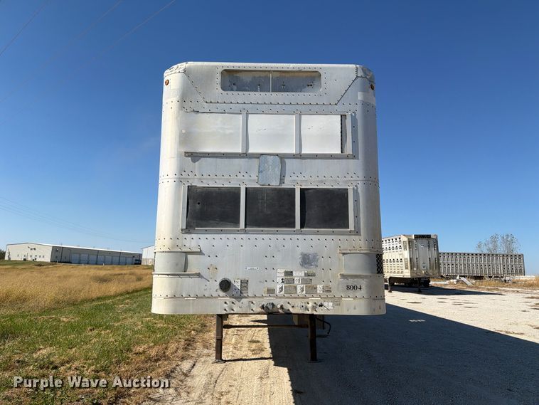 image for item EX1129 2000 Wilson Trailer Co. PSADL-303P livestock trailer