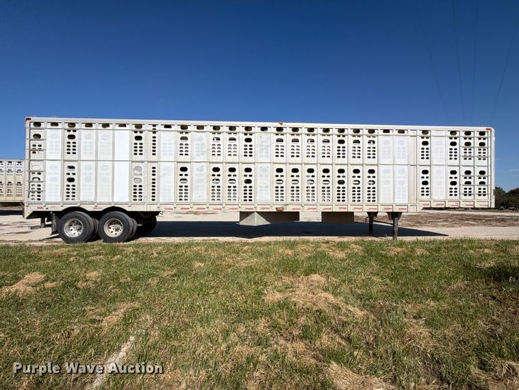 image for item EX1129 2000 Wilson Trailer Co. PSADL-303P livestock trailer