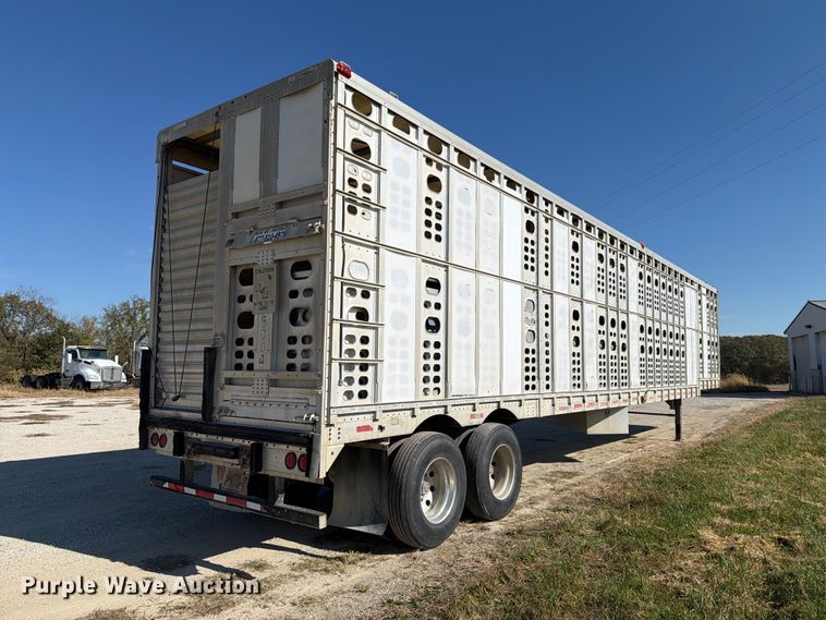 image for item EX1129 2000 Wilson Trailer Co. PSADL-303P livestock trailer