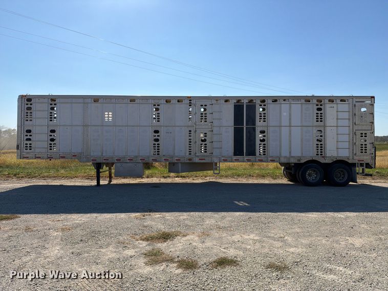 image for item EX1129 2000 Wilson Trailer Co. PSADL-303P livestock trailer