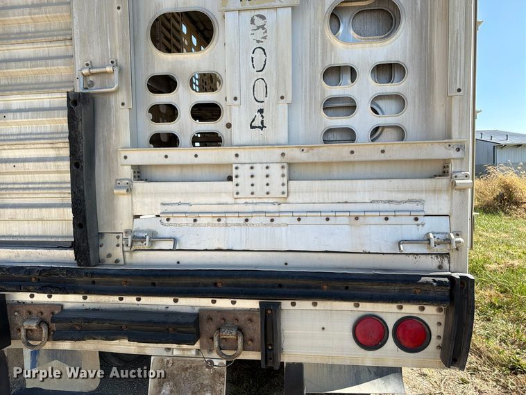 image for item EX1129 2000 Wilson Trailer Co. PSADL-303P livestock trailer