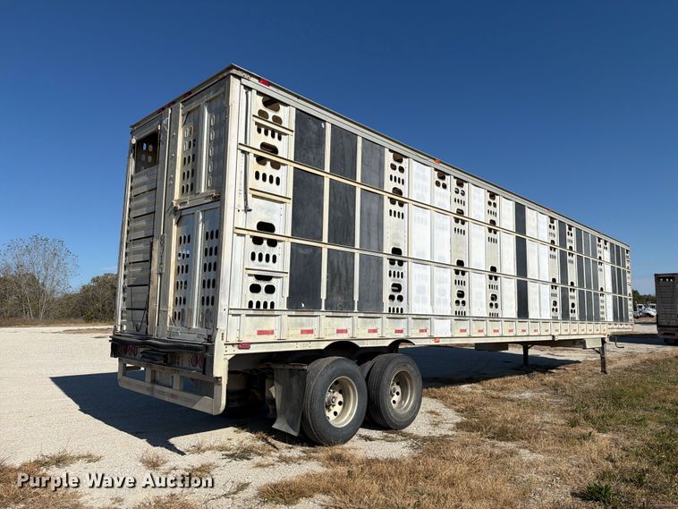 image for item EX1130 2005 Barrett Trailers, Inc. livestock trailer