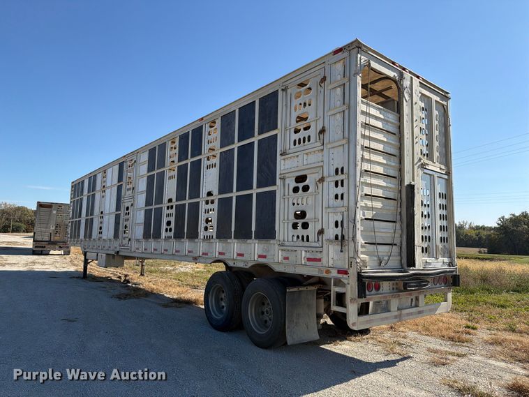 image for item EX1130 2005 Barrett Trailers, Inc. livestock trailer