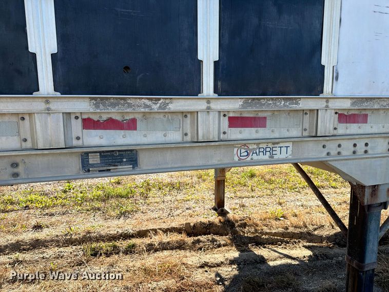 image for item EX1130 2005 Barrett Trailers, Inc. livestock trailer