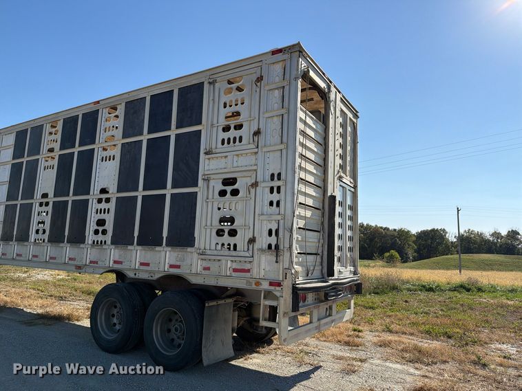 image for item EX1130 2005 Barrett Trailers, Inc. livestock trailer