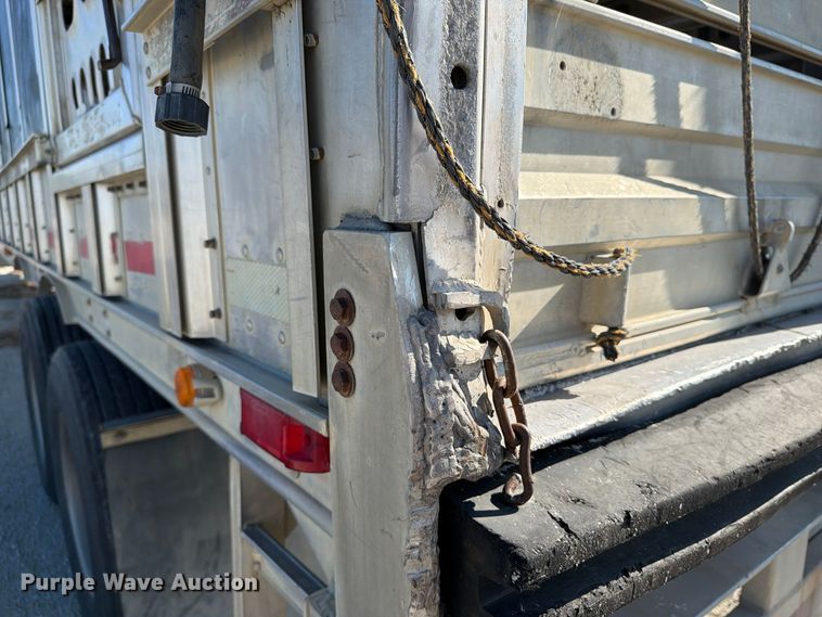 image for item EX1130 2005 Barrett Trailers, Inc. livestock trailer