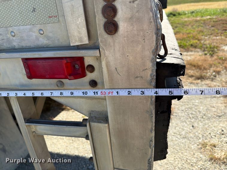 image for item EX1130 2005 Barrett Trailers, Inc. livestock trailer