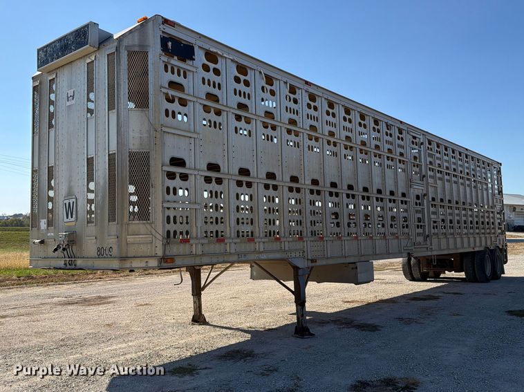 image for item EX1131 2003 Barrett Trailers, Inc. livestock trailer