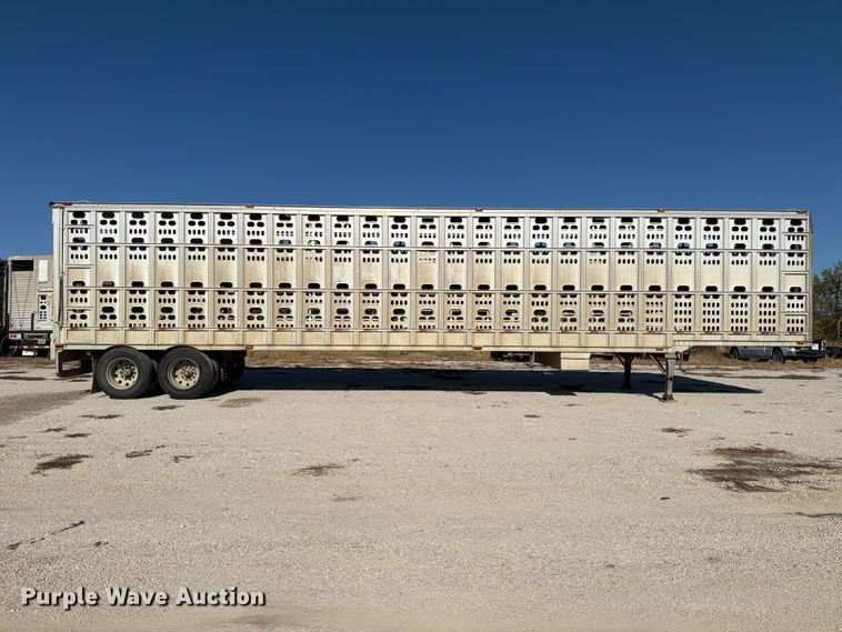 image for item EX1131 2003 Barrett Trailers, Inc. livestock trailer