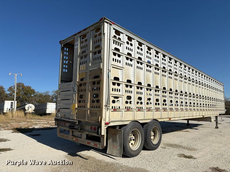 image for item EX1131 2003 Barrett Trailers, Inc. livestock trailer