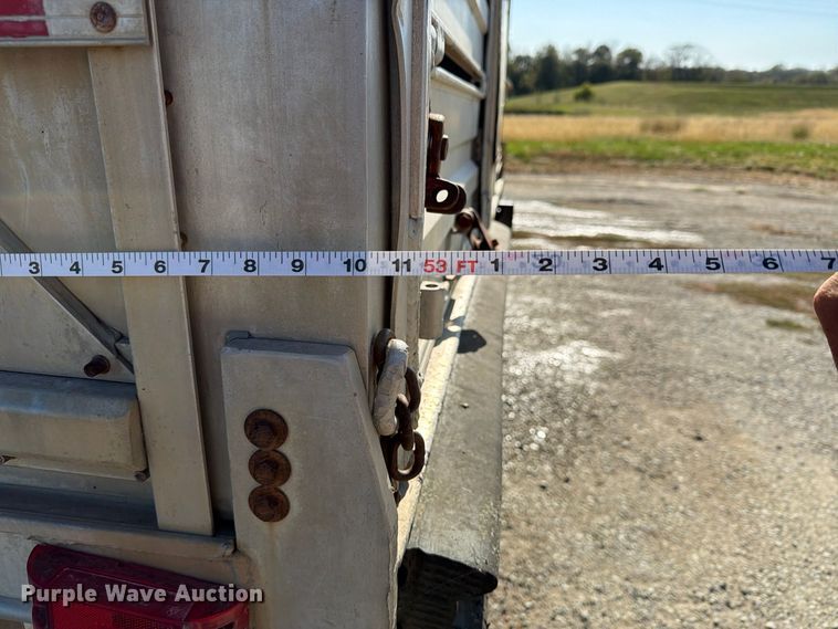image for item EX1131 2003 Barrett Trailers, Inc. livestock trailer