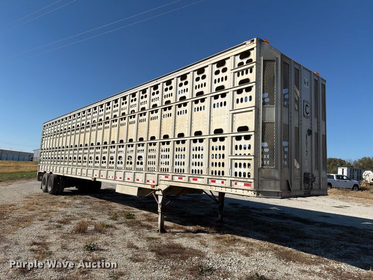 image for item EX1132 2005 Barrett Trailers, Inc. livestock trailer