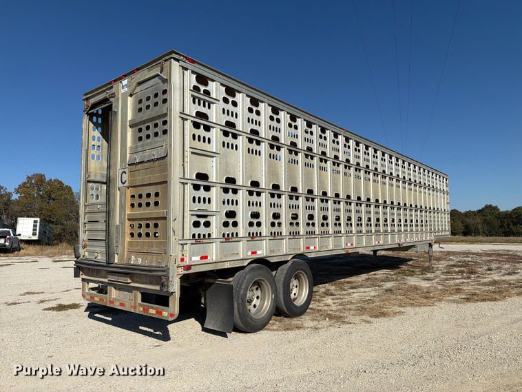 image for item EX1132 2005 Barrett Trailers, Inc. livestock trailer