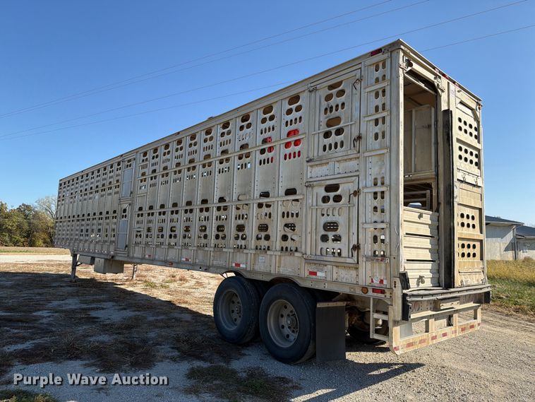 image for item EX1132 2005 Barrett Trailers, Inc. livestock trailer