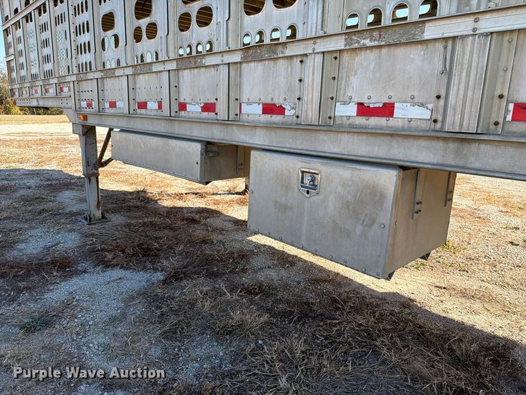 image for item EX1132 2005 Barrett Trailers, Inc. livestock trailer